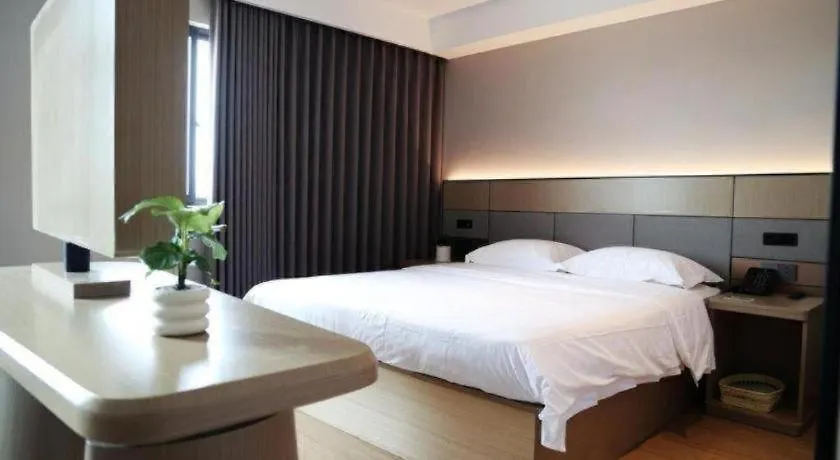 Greentree Inn Suzhou Industrial Zone Yangcheng Lake Weiting Mong Kok Express Hotel